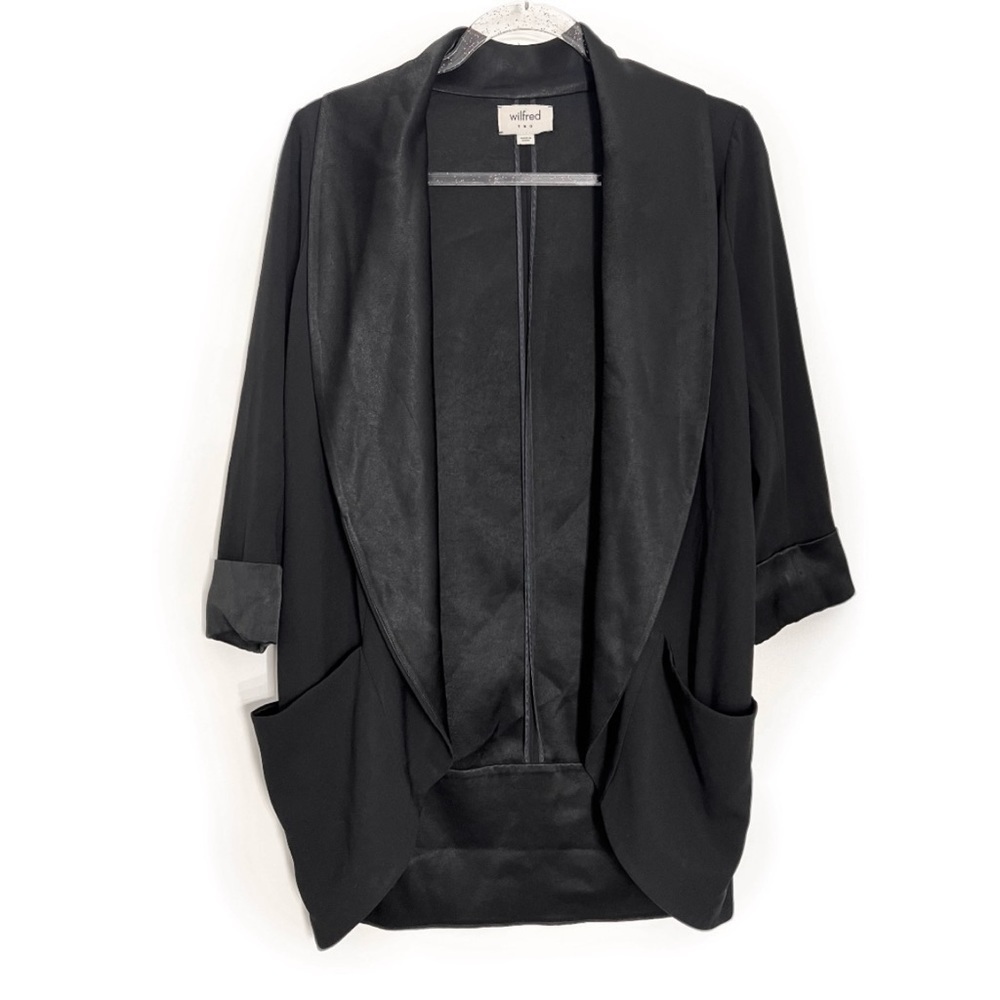 Aritzia Blazer - Picture 2 of 4